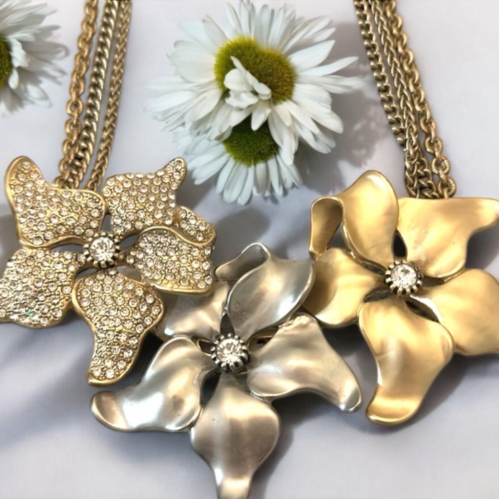 Potentially Christmas Flower Necklace Statement Piece Rhinestones Avant Garde